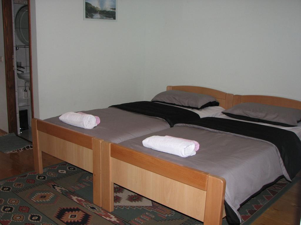 House Nada Appartement Donji Babin Potok Buitenkant foto